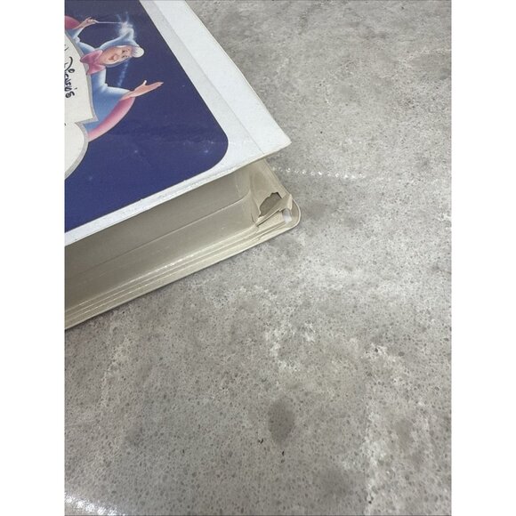 Cinderella Disney VHS Clamshell Walt Disney Masterpiece Collection. Pre-owned. - Picture 6 of 6